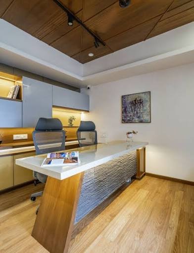 Corporate headquarters interior fit-out